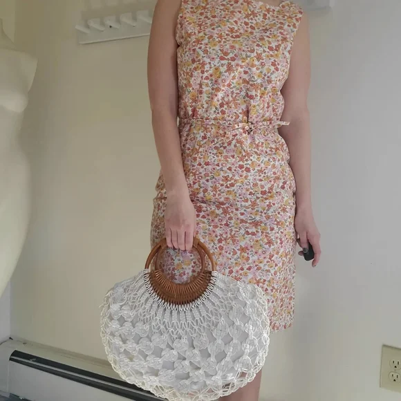 × SOLD ×Stunning wood handled macrame purse - Picture 3 of 6